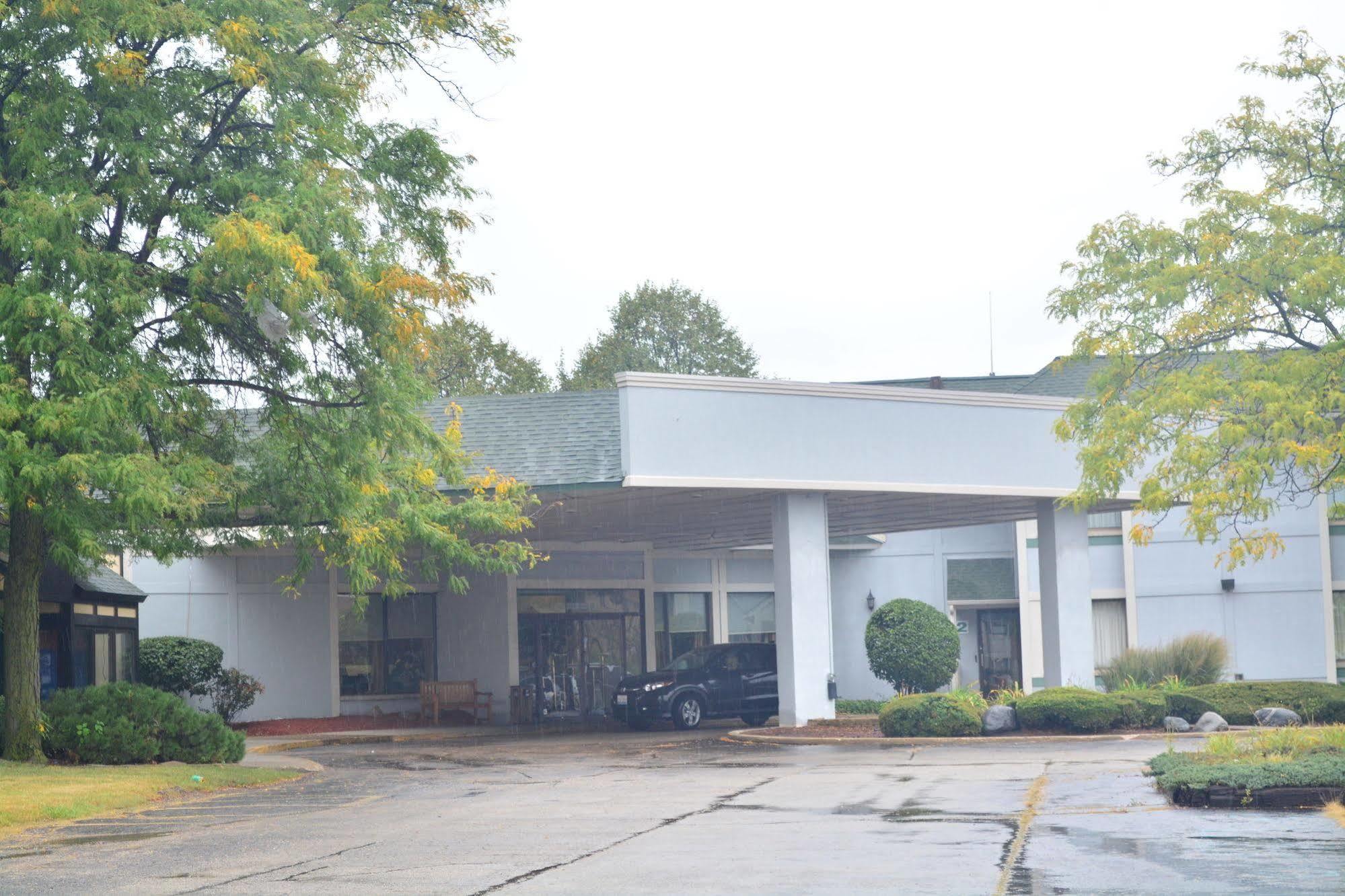 Elk Grove Hotel قرية إلك غروف المظهر الخارجي الصورة