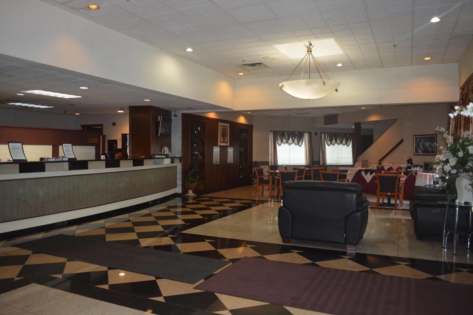 Elk Grove Hotel قرية إلك غروف المظهر الخارجي الصورة