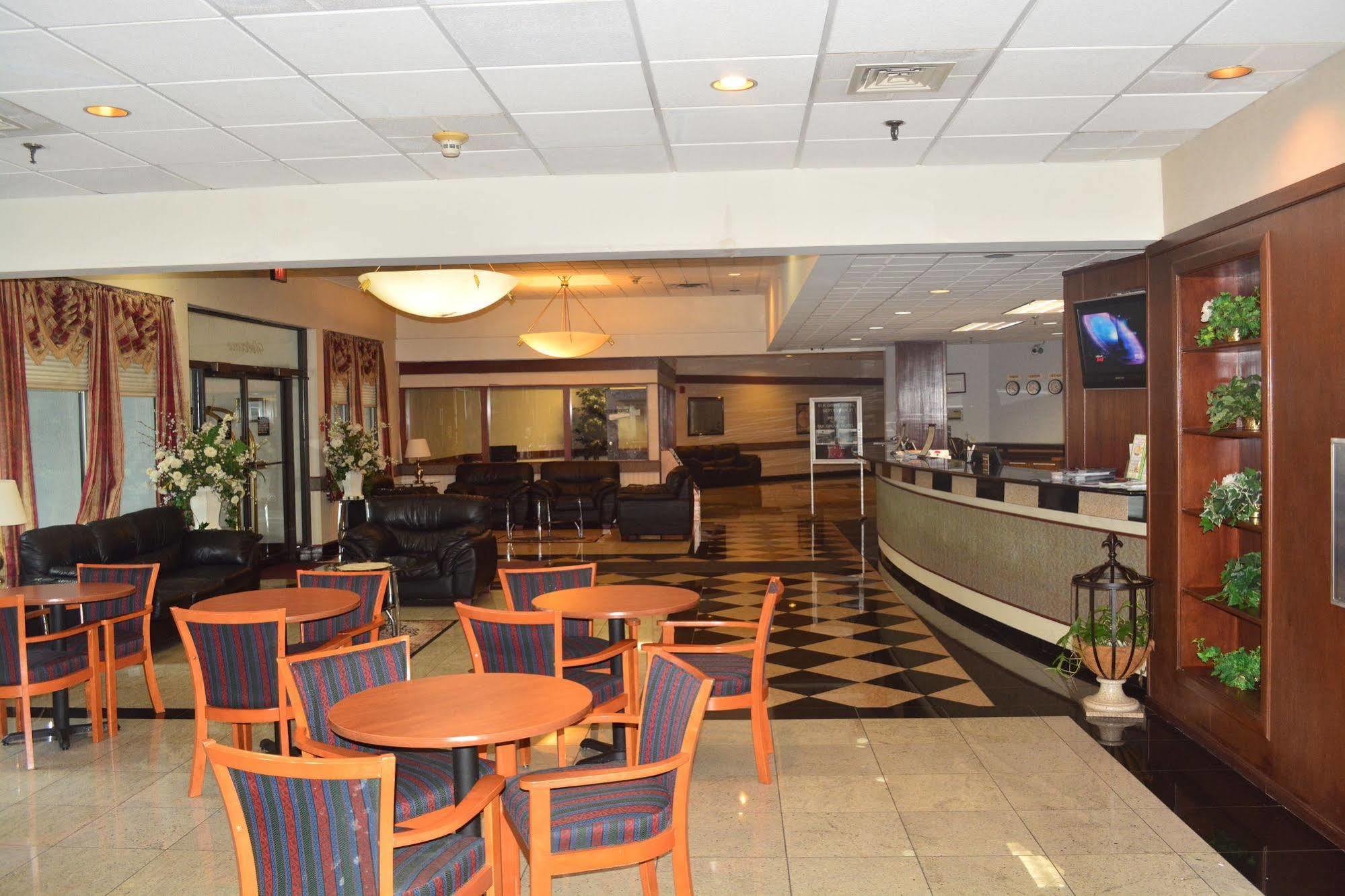 Elk Grove Hotel قرية إلك غروف المظهر الخارجي الصورة